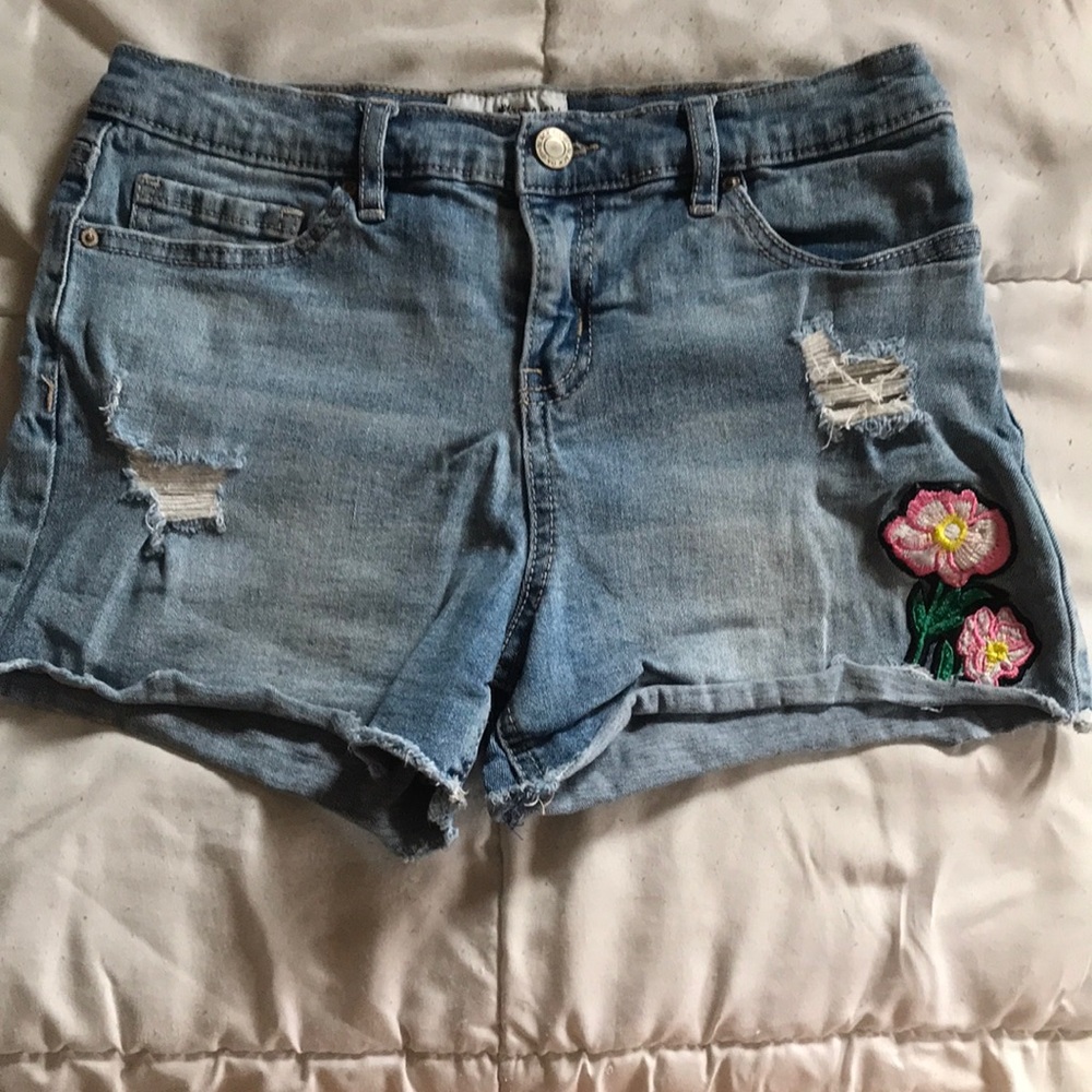 Lightly Distressed Denim Shorts With Flower Detailing
